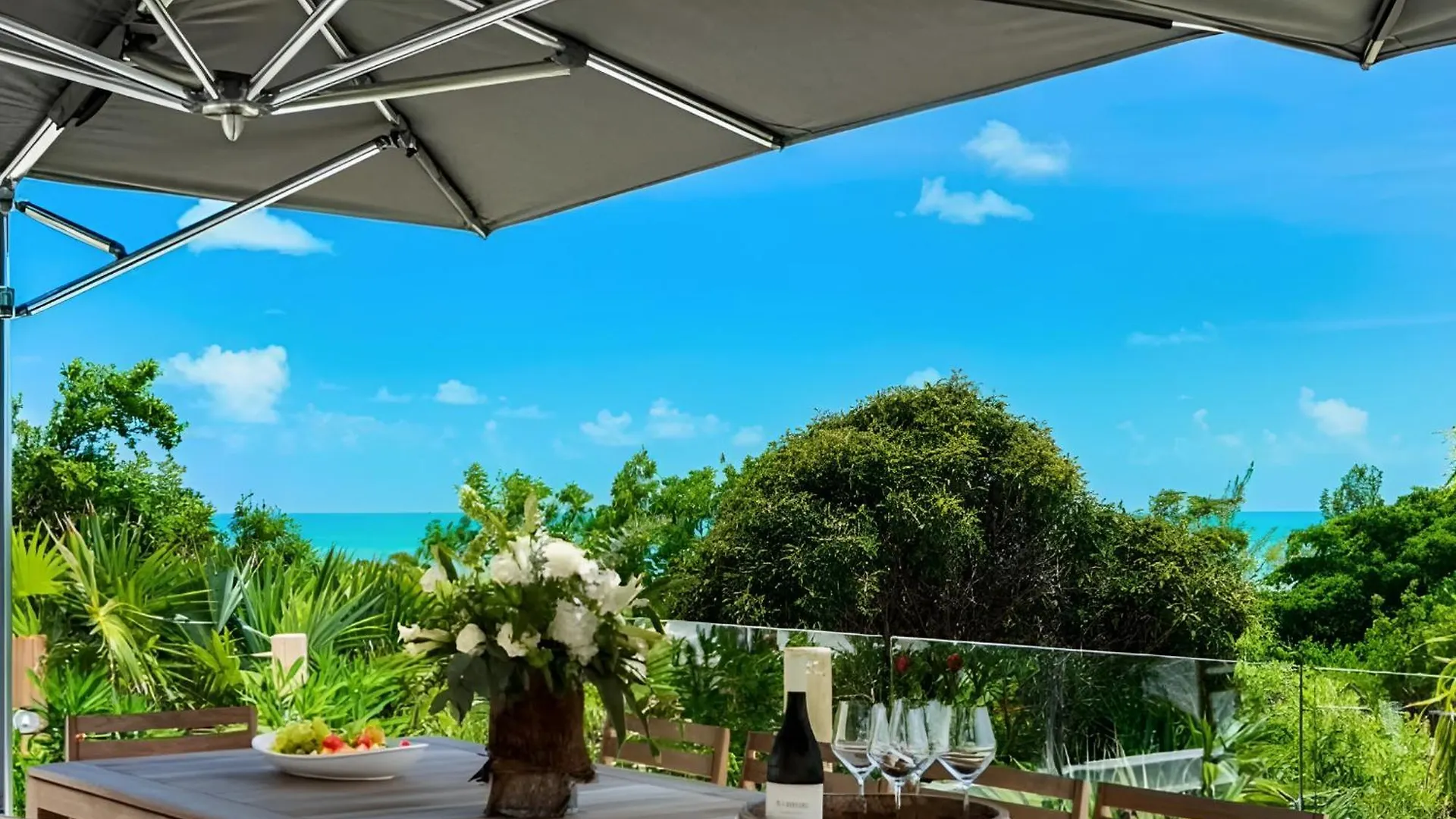 Hummingbird Hideaway Villa Steer Town